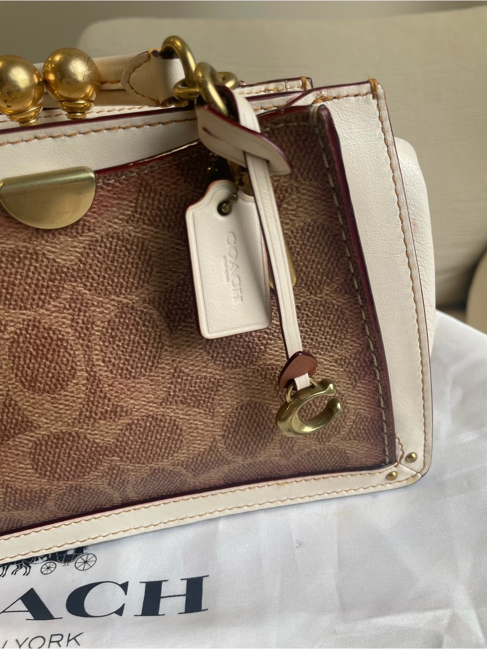 Coach 1941 Kiss-lock Dreamer 21 Cream and Brown Signature Frame Satchel - Picture 2 of 14
